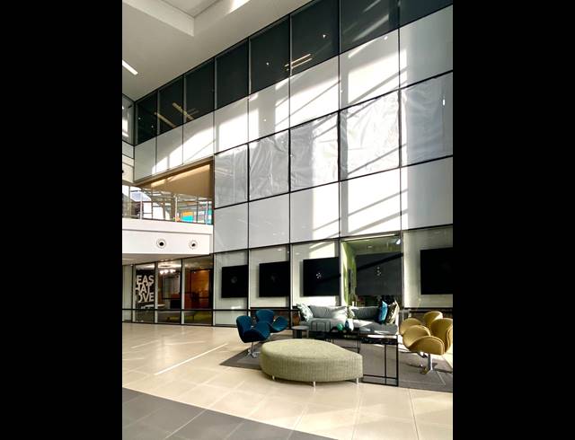 733M² OFFICE TO LET IN BRYANSTON